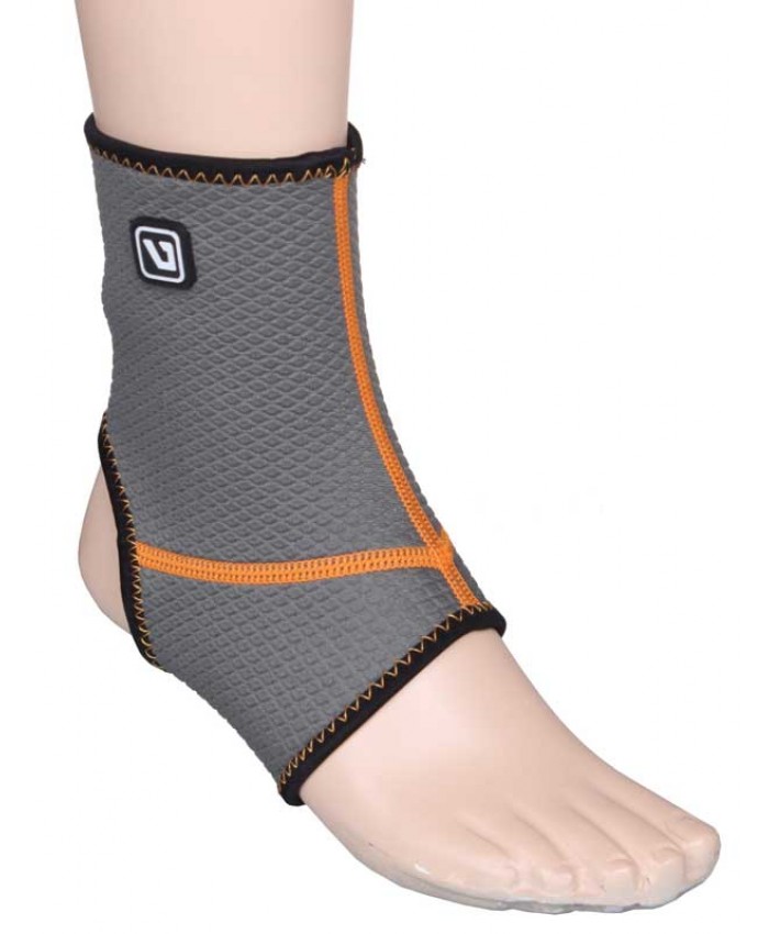 Фіксатор щиколотки LiveUp ANKLE SUPPORT